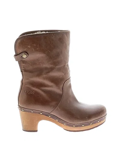 Pre-owned Ugg Boots In Brown