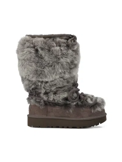 Ugg Boots In Gray