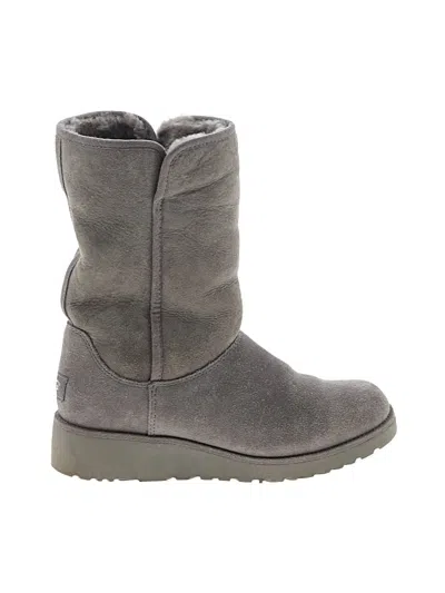 Pre-owned Ugg Boots In Gray