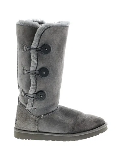 Pre-owned Ugg Boots In Gray