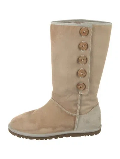 Pre-owned Ugg Boots In Neutral