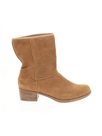 Pre-owned Ugg Boots In Tan