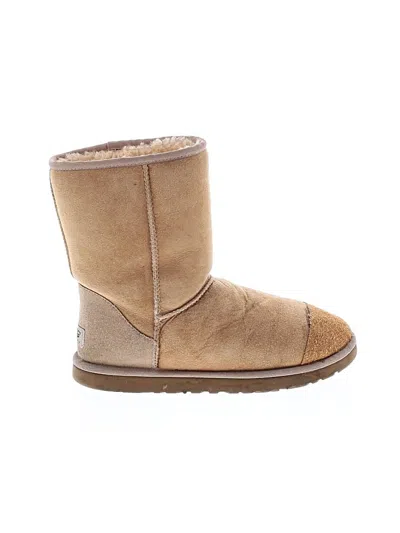 Pre-owned Ugg Boots In Tan