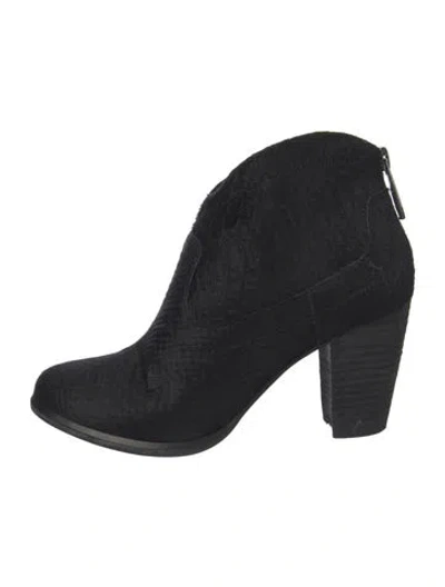 Pre-owned Ugg Calf Hair Boots In Black