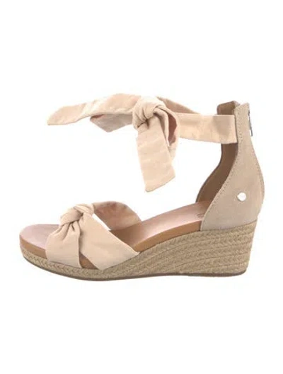 Pre-owned Ugg Canvas Sandals In Neutrals