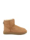 Ugg Classic Boots In Brown