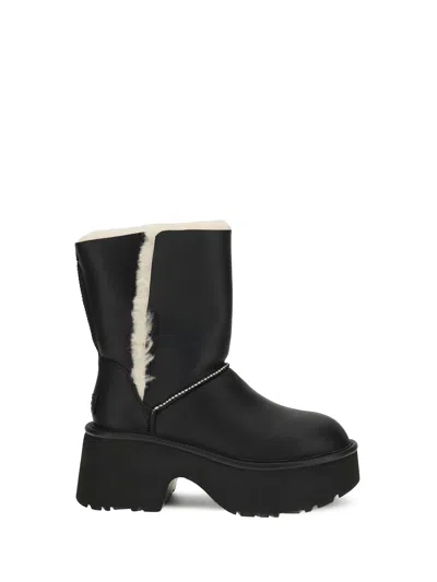 UGG CLASSIC ESMEE BOOTS