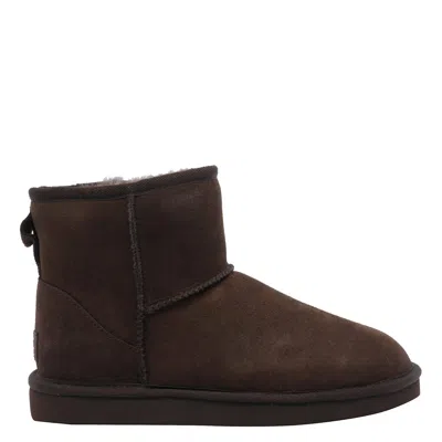 Ugg Classic Mini Boots In Brown