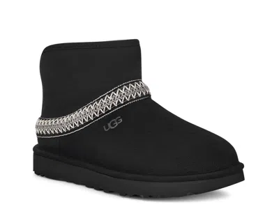 Ugg Classic Mini Crescent Bootie In Black