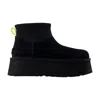 Ugg Classic Mini Dipper Ankle Boots In Black