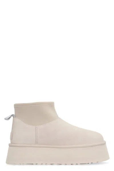 UGG UGG CLASSIC MINI DIPPER ANKLE BOOTS