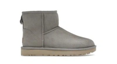 Pre-owned Ugg Classic Mini Ii Boot Goat - 1016222goa - Size 7w - Brand In Gray