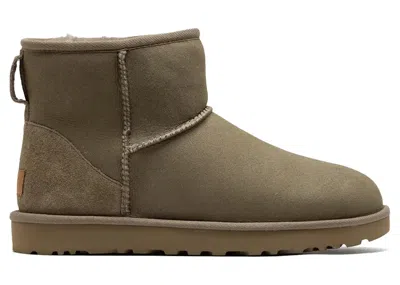 Pre-owned Ugg Classic Mini Ii Boot (women's) Sneakers In Antilope