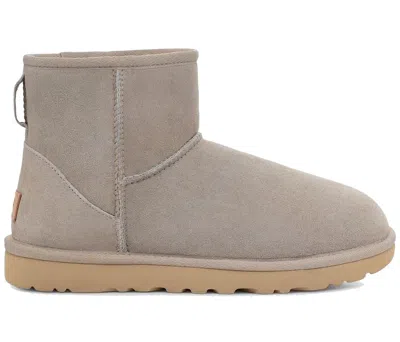 Pre-owned Ugg Classic Mini Ii Boot (women's) Sneakers In Campfire
