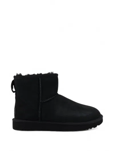 UGG CLASSIC MINI II BOOTS