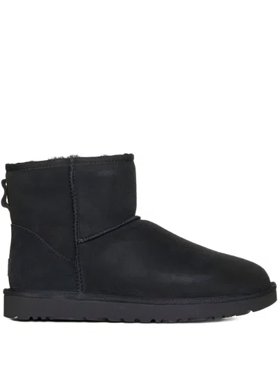 Ugg Classic Mini Ii Boots In Black