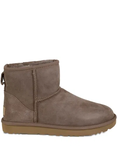UGG CLASSIC MINI II BOOTS
