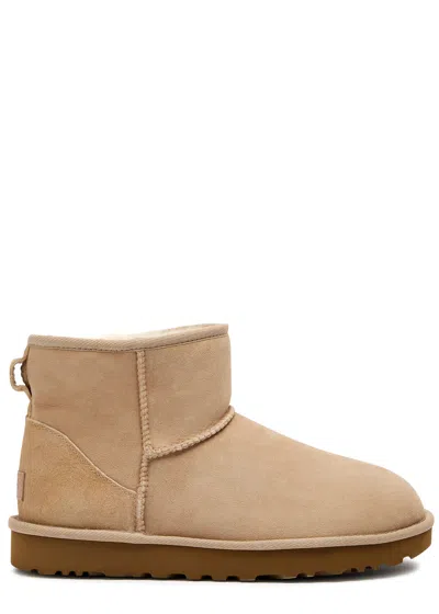 UGG UGG CLASSIC MINI II SUEDE BOOTS