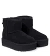 Ugg Round-toe Ankle-length Boots In Black