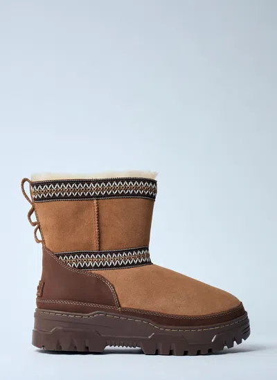 UGG CLASSIC MINI TAZZLITA BOOTS