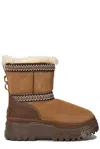 Ugg 44mm Classic Mini Trailgrazer Boots In Beige