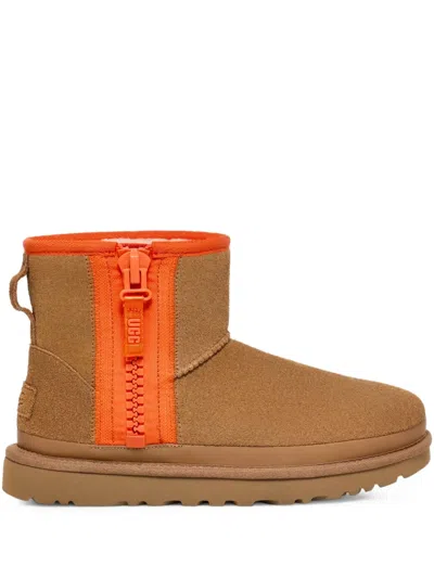 Ugg Classic Mini Zipper Tape Logo "chestnut" Boots