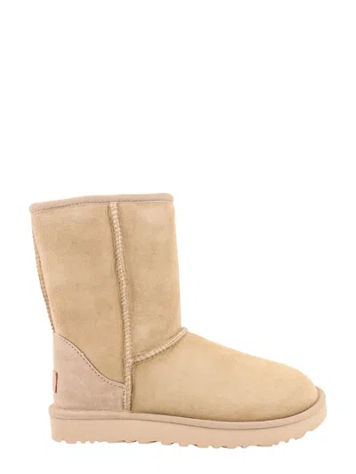 UGG UGG CLASSIC SHORT ANKLE BOOTS