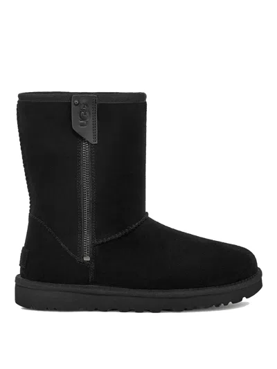 Ugg Classic Short Bailey Zip In Black