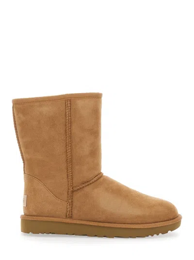 Ugg Classic Short Beige Boots With Logo Patch On The Rear And Shearling Lining In Suede Woman In Nude
