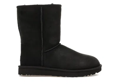 Pre-owned Ugg Classic Short Ii Boot (women's) Sneakers In Black
