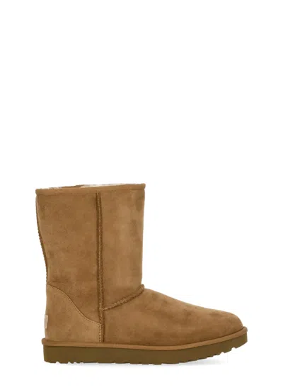 Ugg Classic Short Beige Boots With Logo Patch On The Rear And Shearling Lining In Suede Woman In Nude