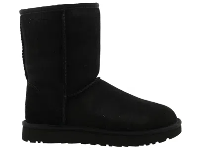 Ugg Classic Short Black Boots With Logo Patch On The Rear And Shearling Lining In Suede Woman