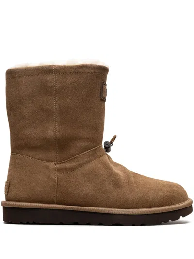 Ugg Classic Short Toggler "chestnut" Boots In Brown