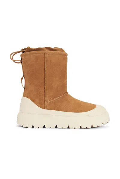 UGG CLASSIC SHORT WEATHER HYBRID