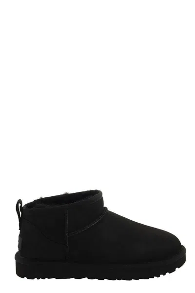 Ugg Classic Ultra Mini - Sheepskin Boot In Black