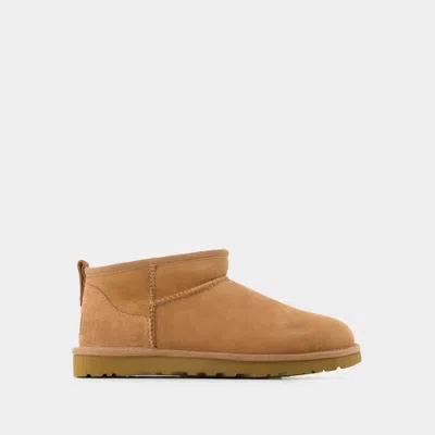 UGG CLASSIC ULTRA MINI ANKLE BOOTS - UGG - LEATHER - CHESTNUT