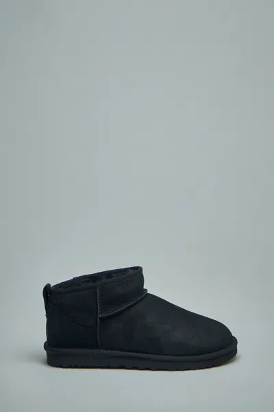 UGG CLASSIC ULTRA MINI