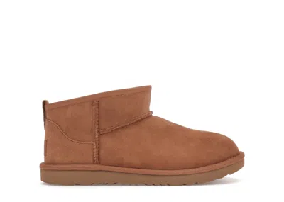 Pre-owned Ugg Classic Ultra Mini (kids) Sneakers In Chestnut In Brown