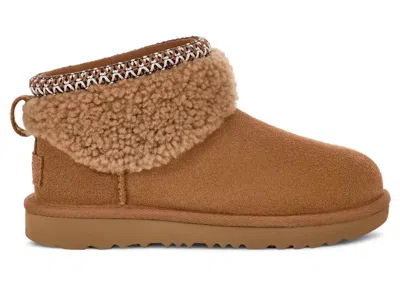 Pre-owned Ugg Classic Ultra Mini Maxi Curly Boot (kids) Sneakers In Chestnut