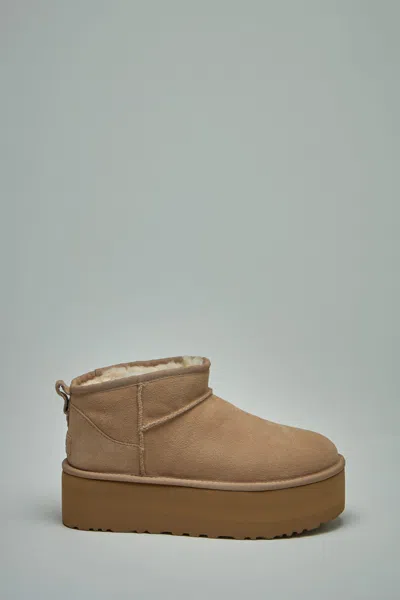 Ugg Womens Mid Brown Classic Ultra Mini Platform Suede And Shearling Boots In Beige