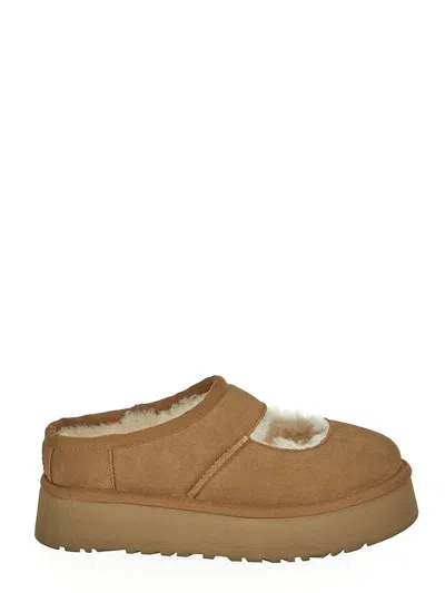 UGG CLASSIC ULTRA MINI PLATFORM BOOT