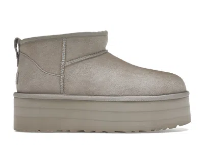 Pre-owned Ugg Classic Ultra Mini Platform Boot (women's) Sneakers In Goat