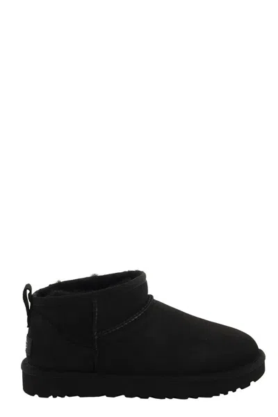 Ugg Classic Ultra Mini - Sheepskin Boot In Black