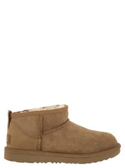 Ugg Classic Ultra Mini - Suede Ankle Boot In Brown