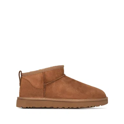 UGG CLASSIC ULTRA MINI SUEDE ANKLE BOOTS