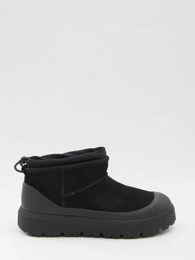 Ugg Classic Ultra Mini Weather Hybrid  In Black