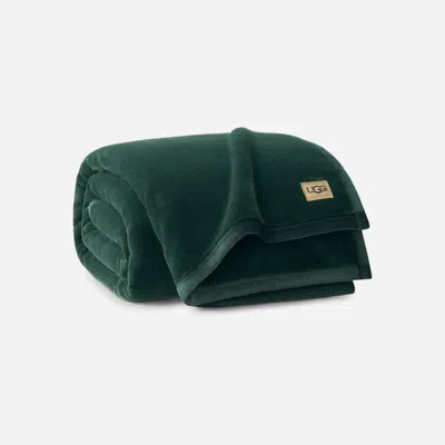 Ugg ® Coco Throw 50" X 70" Polyester Blankets In Arugula