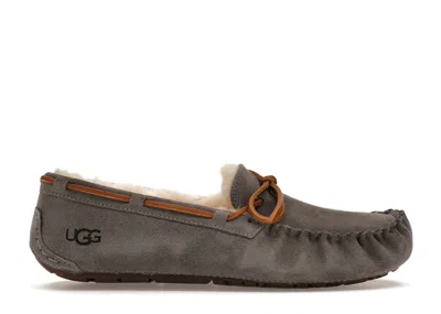 Pre-owned Ugg Dakota Slipper (women's) Sneakers In Pewter