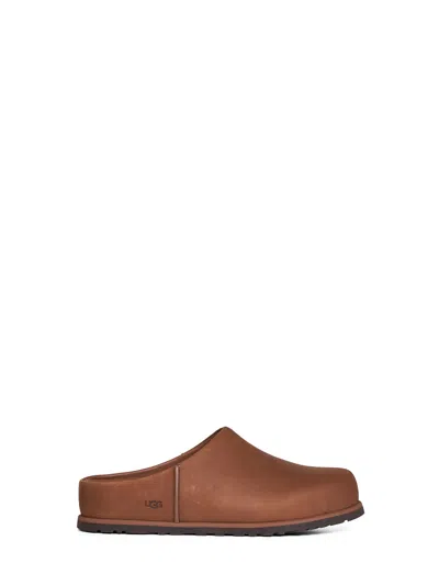 Ugg Dark Chestnut Otzo Clogs In Brown