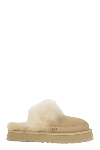 Ugg Disquette Chalet - Slippers With Fur And Platform In Neutral